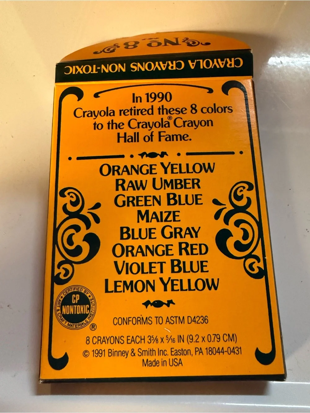 Crayola Collector's Colors Limited Edition Tin with Crayons
